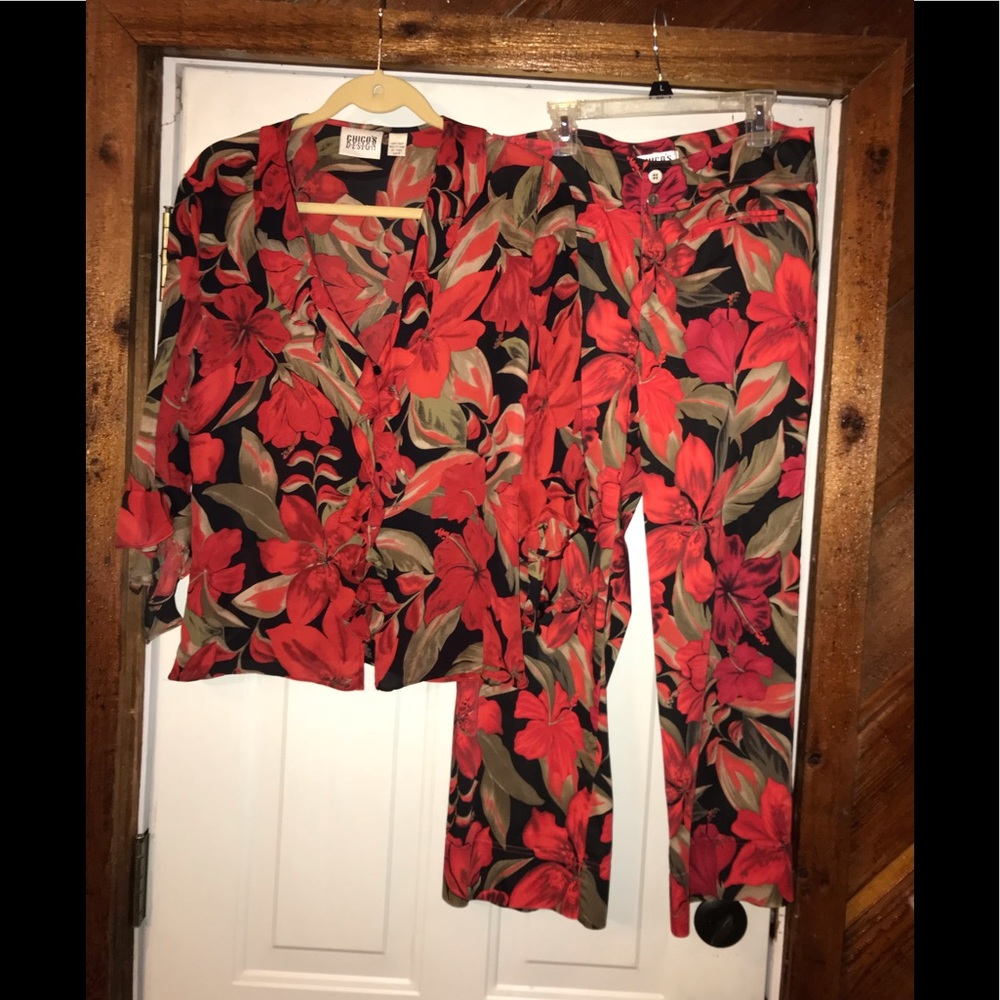 Gorgeous Chico’s Silk 2 pc Capri Outfit sz S M